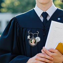 Load image into Gallery viewer, Personalized Graduation Cap Memorial Tassel Brooch Pin – Class of 2025 Sympathy Gift