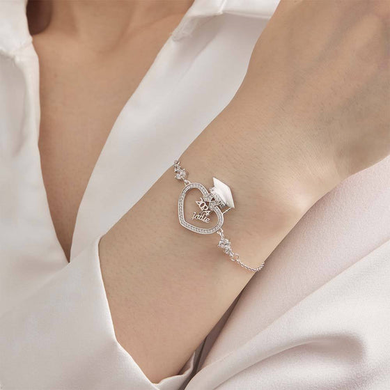 Personalized Graduation Cap Bracelet – Name Bracelet for Class of 2024 Gift for Her