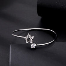 Load image into Gallery viewer, Custom Projection Bracelet – Personalized Photo Heart Jewelry Gift for Her