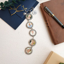 Load image into Gallery viewer, Personalized Graduation Cap Memorial Tassel Brooch Pin – Class of 2025 Sympathy Gift