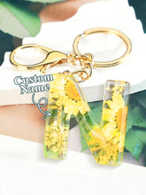 Load image into Gallery viewer, Personalized Name Light Yellow Dried Flower Letter Keychain – Custom Alphabet Bag Charm